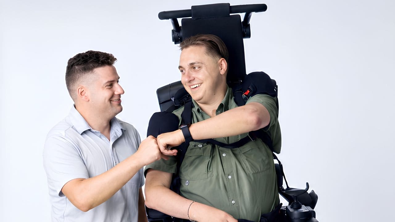 Exoesqueleto Eve para personas con lesión medular