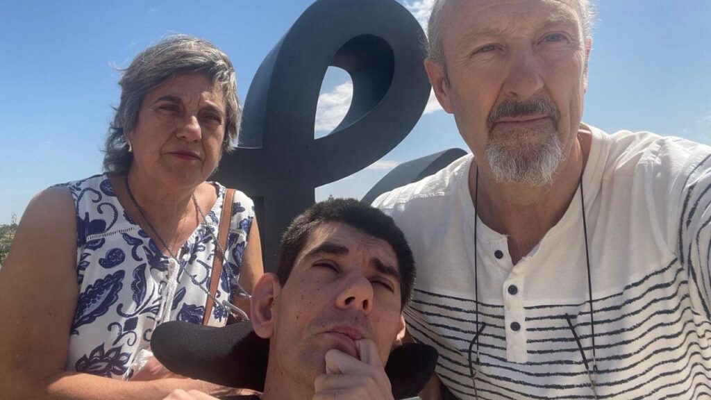 Familias de personas con discapacidad intelectual exigen que la reforma de dependencia implique una mejora para sus hijos
