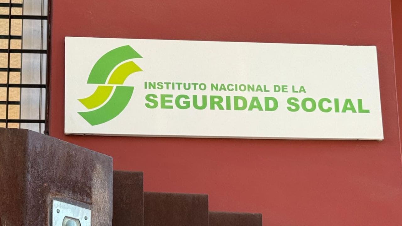 El INSS deniega la incapacidad a una peón de cadena de montaje con trombosis en la retina y el TSJ le da la razón: «Marcha autónoma» y pruebas normales