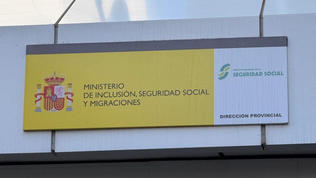 El INSS reconoce a un repartidor una incapacidad permanente total del 75% y un complemento adicional en la pensión