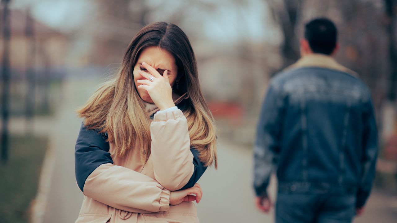 Los psicólogos coinciden en que «Las personas que lloran durante una discusión están activando un mecanismo de defensa»