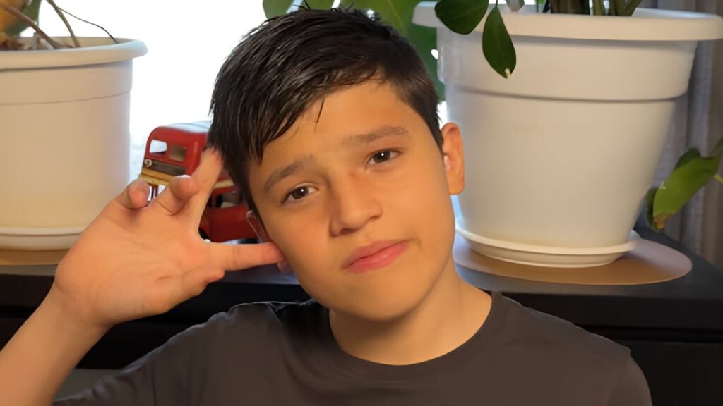 Pau Brunet, niño autista: «Eliminar el TEA tipo 1 del espectro no elimina el autismo, elimina derechos»
