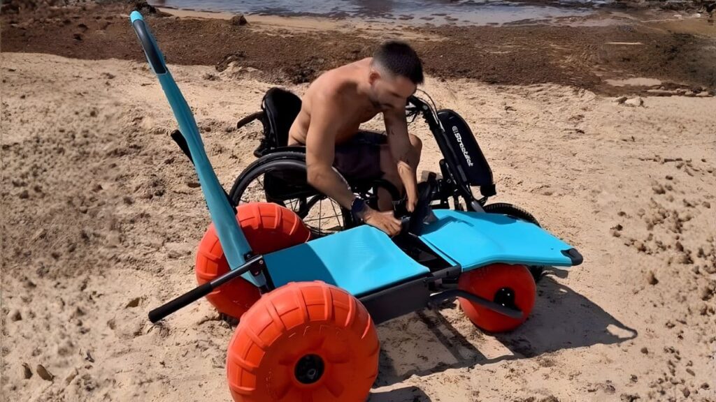Crean una silla anfibia desmontable para uso personal para personas con movilidad reducida