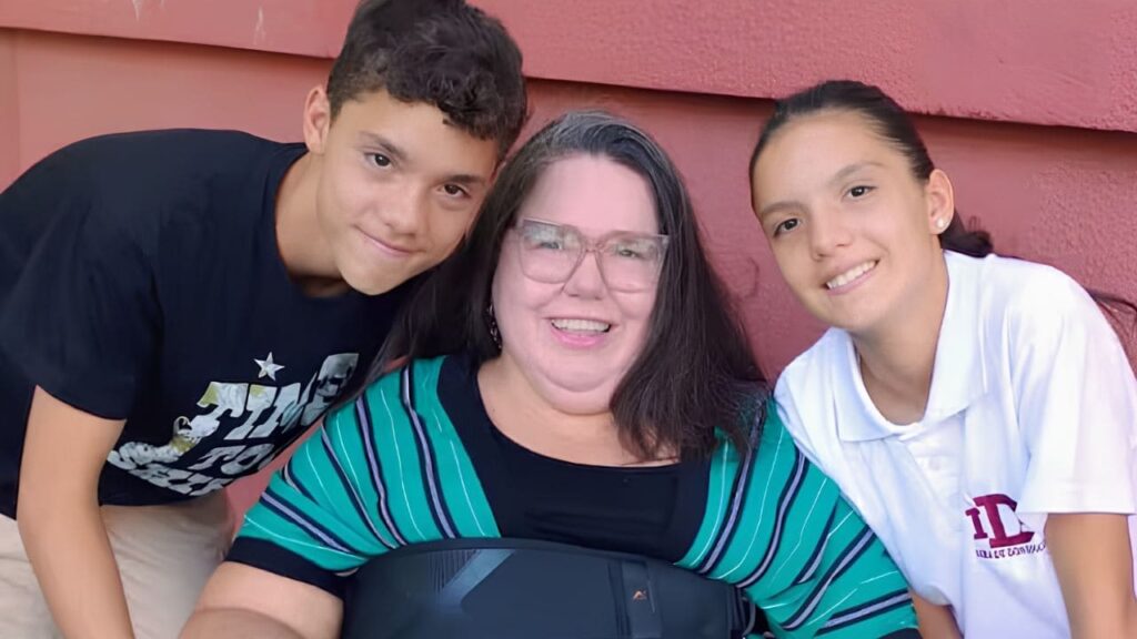 Verónica Martínez, con 47 años y dos hijos: «Hay muchas experiencias que las personas con discapacidad no podemos vivir»