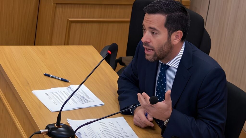 El abogado Alberto Benítez desmonta al INSS en un juicio en un minuto: «Solicitamos una incapacidad permanente absoluta»