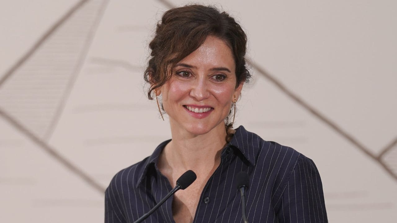 La Comunidad de Madrid tendrá una deducción de 1.546,50 euros por acoger a una persona con discapacidad o a una persona mayor