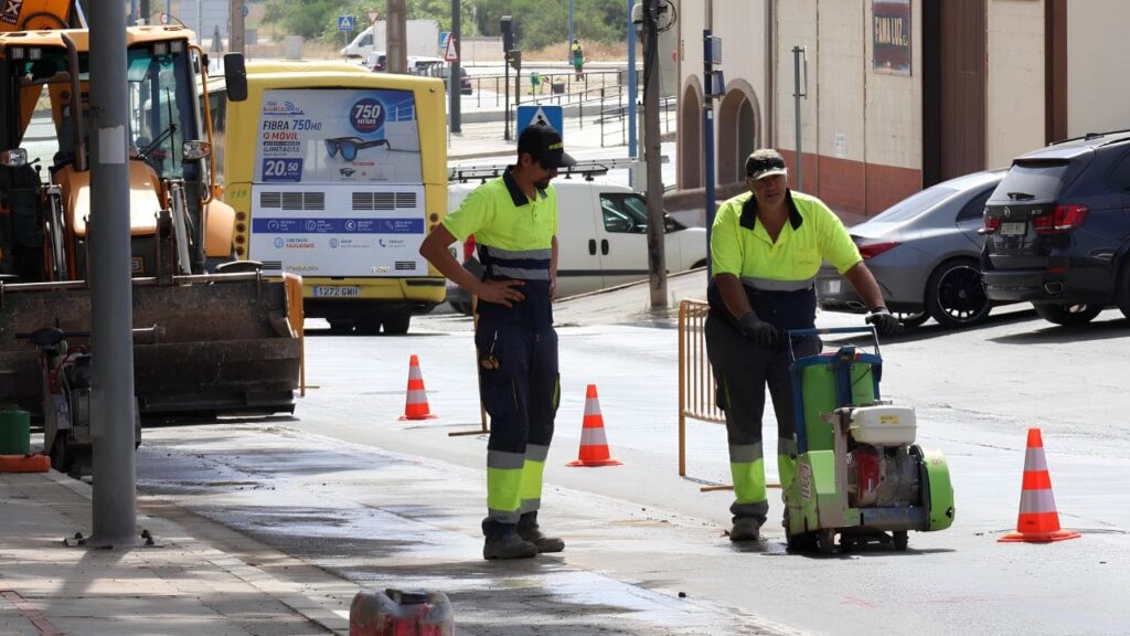 Chiclana inicia un proyecto para eliminar las barreras de accesibilidad en todo el municipio: «Conseguir una ciudad más inclusiva»