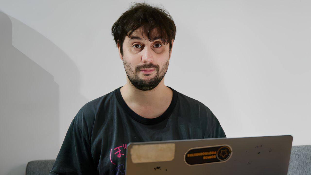 Javier, joven con parálisis cerebral
