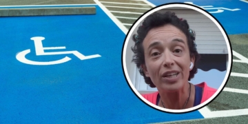 Laura Román denuncia la falta de empatía hacia las plazas PMR y hacia las personas con discapacidad
