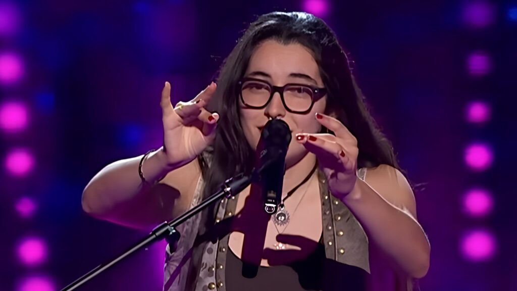 Leticia canta en Lengua de Signos en La Voz para que sus padres puedan disfrutar de la actuación: «Es muy bonito»