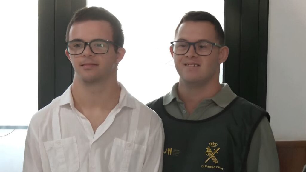 Mario Aragón, joven con síndrome de Down, se incorpora a la Guardia Civil de Cádiz para realizar sus prácticas formativas