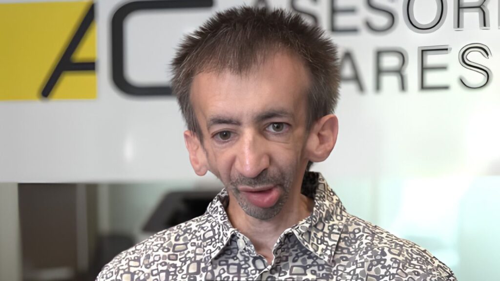 Raúl Saavedra, abogado: «Le dijeron dos veces que no estaba bastante enferma para dejar de trabajar, y hoy cobra una pensión del 100%»
