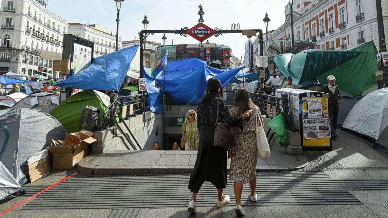 Falta de accesibilidad por la acampada en Puerta del Sol