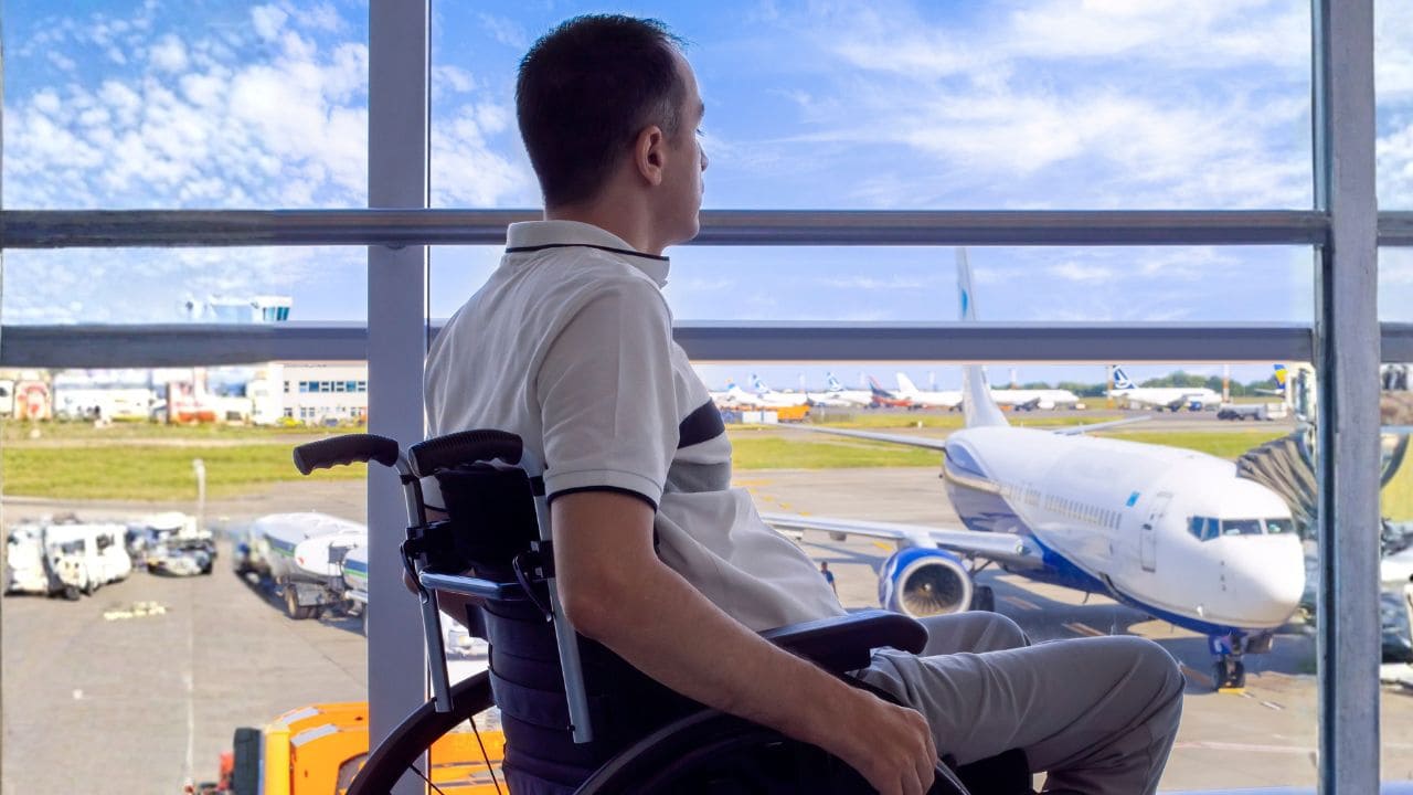 La Unión Europea actualiza los derechos de las personas con discapacidad para viajar en avión, tren, autobús o barco
