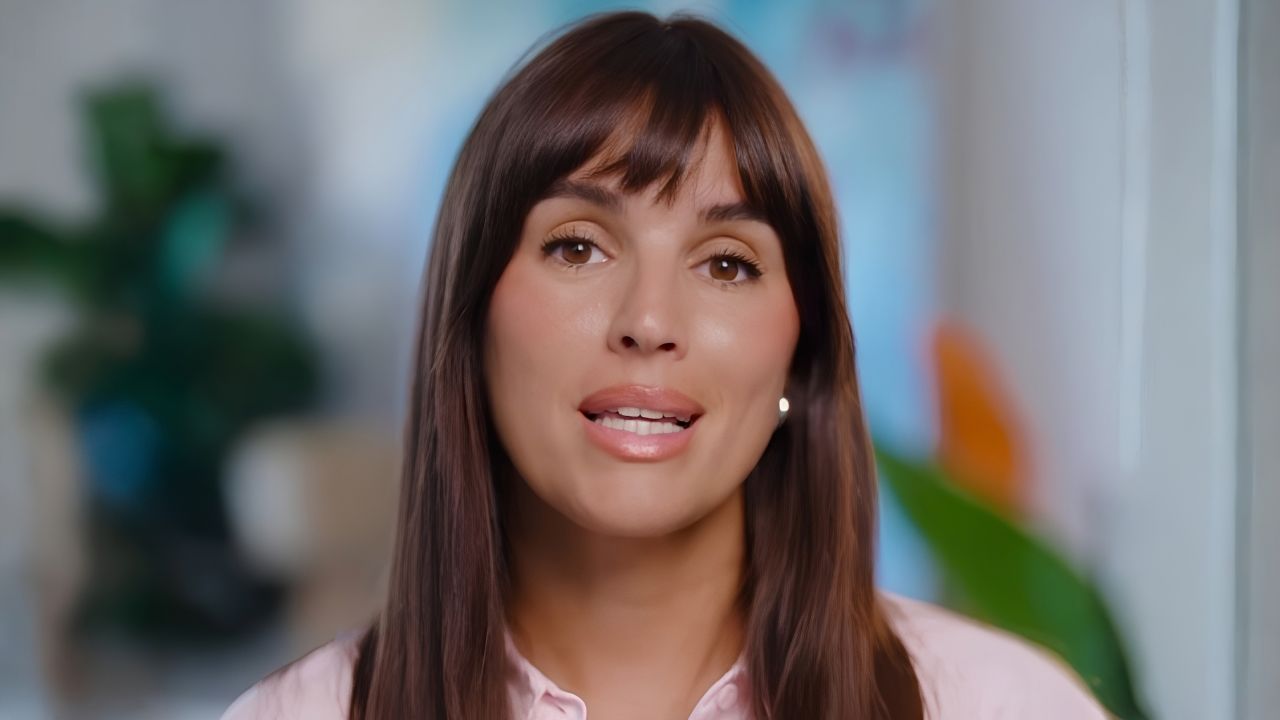 Noemí Navarro, autista y madre de un niño con autismo