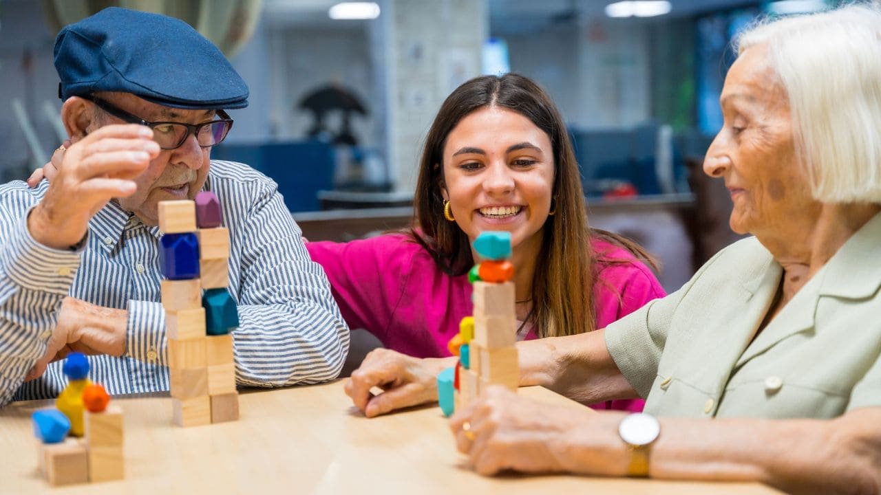 Personas mayores en situación de dependencia en centros residenciales