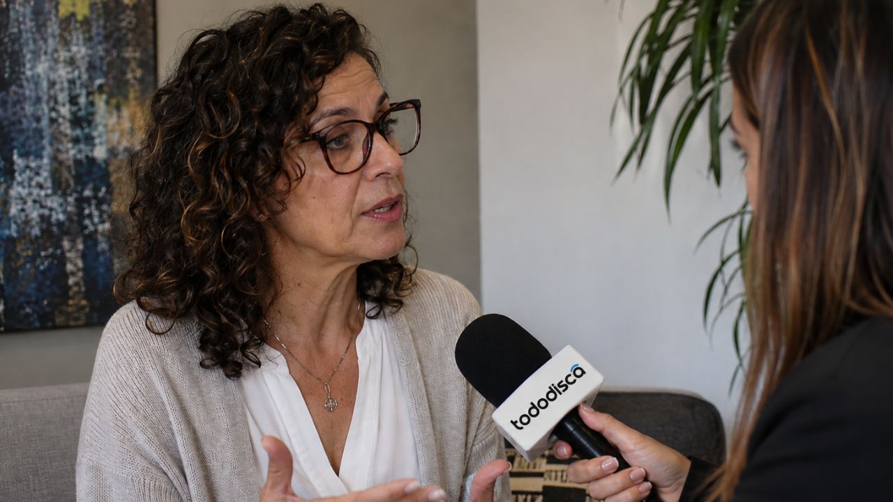Hija mayor de 45 años cuidando de su madre, requisito para la pensión vitalicia en favor de familiares